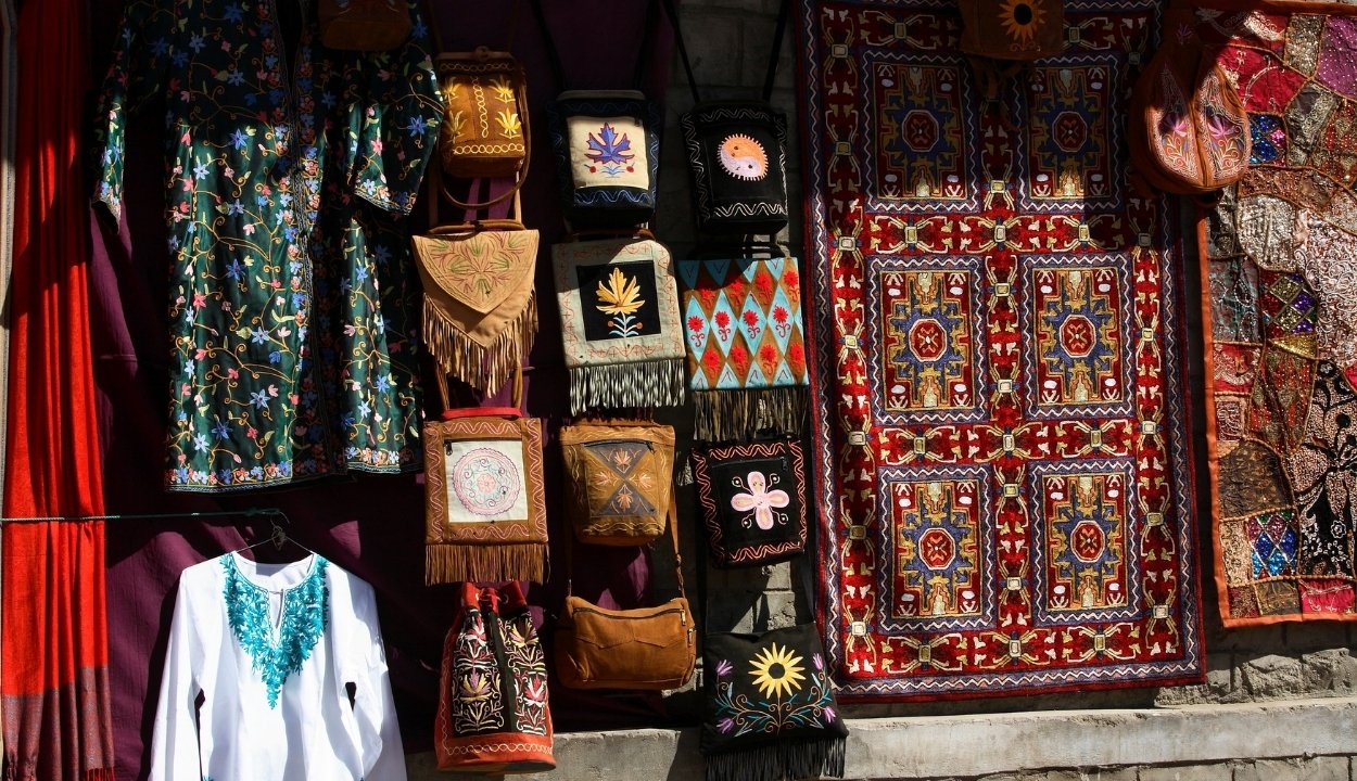 Kashmir Luxury Tour